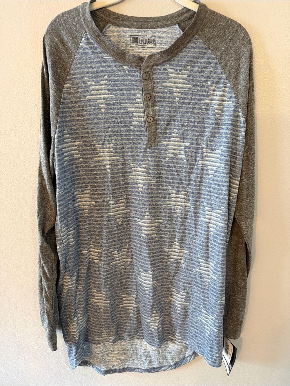 ROE Men’s Long Sleeve Henley Shirt in Blue and Gray